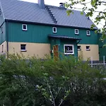 Gruenes Holiday home