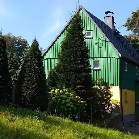 Gruenes Holiday home
